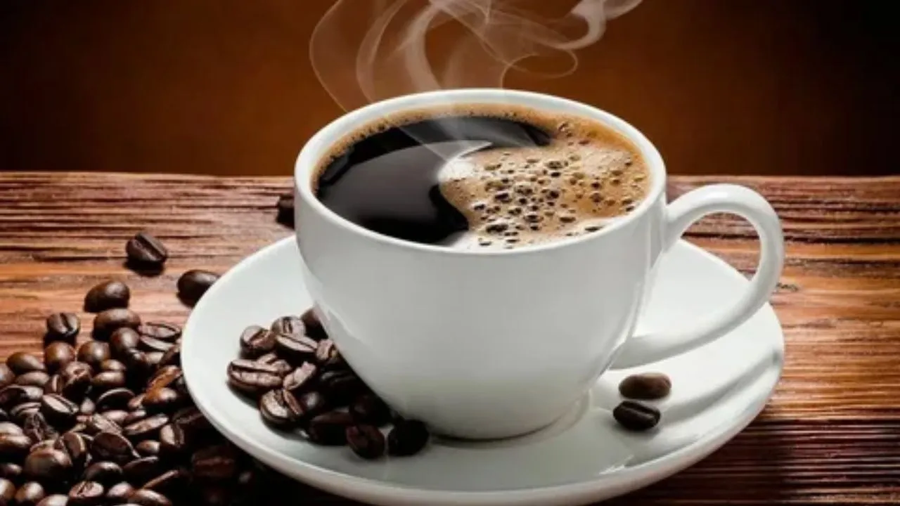 Coffee Benefits: कॉफी पीने के फ़ायदे जानकर होंगे हैरान, कई बीमारियों का है दुश्मन