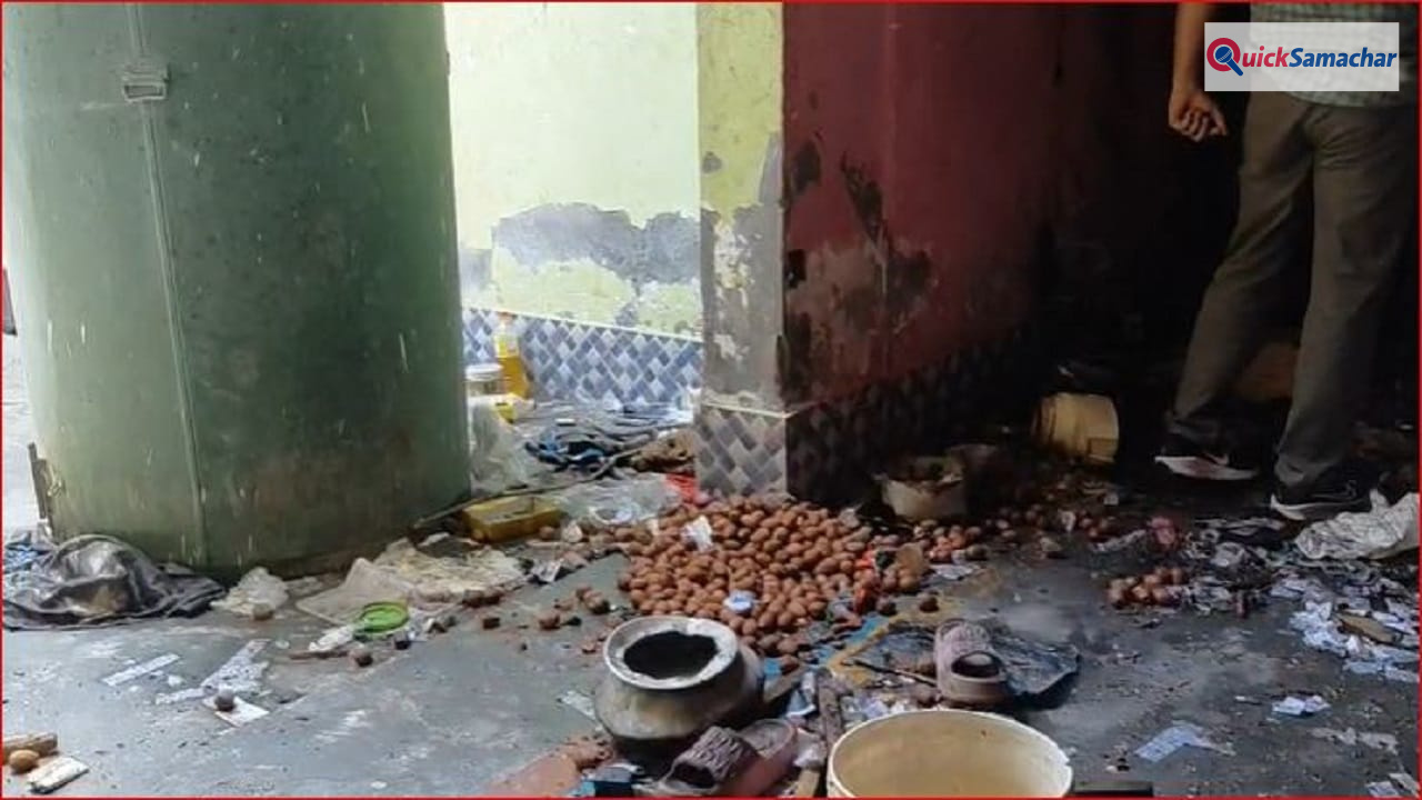 सम्भल: घर में जमा कर रखा था बारूद, भीषण गर्मी से अचानक हुआ जोरदार धमाका… 15 साल की लड़की की मौत