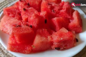 किडनी के लिए फायदेमंद या नुकसानदायक है तरबूज? एक्सपर्ट से जानें