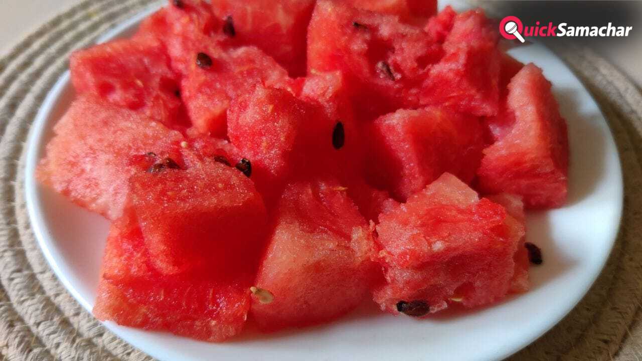 किडनी के लिए फायदेमंद या नुकसानदायक है तरबूज? एक्सपर्ट से जानें