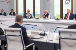 ट्रंप के बगल में बैठ पीएम मोदी ने उठाया जहाजों पर हमले का मुद्दा, फिर…​