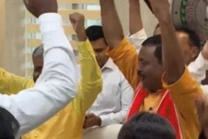 कांग्रेस उम्मीदवार की हार:भाजपा समर्थित उद्योगपति नाथवानी जीते, 12 राज्यों की 26 सीटों में से 19 NDA को​