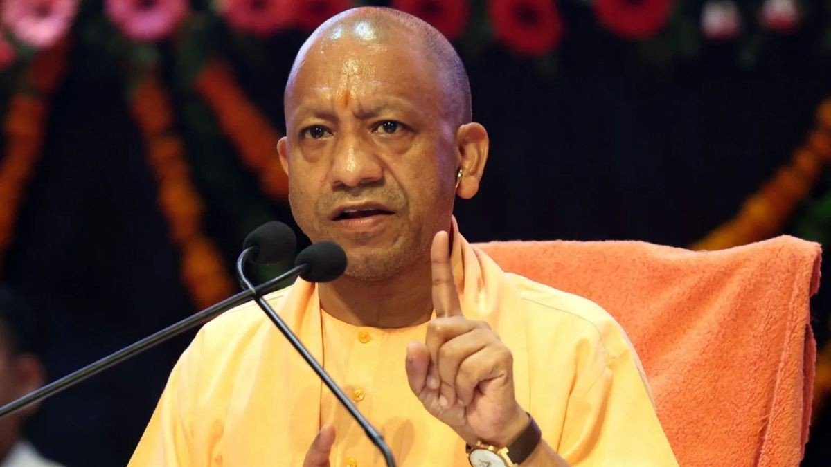 ‘अगर यमराज भी आ जाएं तो बंद फाइलें नहीं खोल पाते’, CM योगी ने IAS अधिकारियों पर कसा तंज​