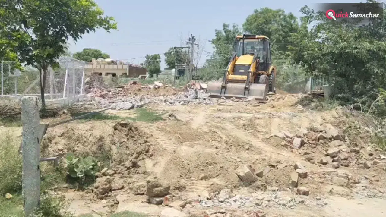 Bulldozer Action: आगरा से उठी बुलडोजर कार्रवाई की गूंज, अवैध धार्मिक अतिक्रमणों पर फिर गरमाई सियासत