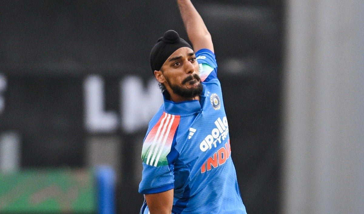 India vs Afghanistan ODI | 'भारत की जर्सी पहनते ही बदल जाते हैं अर्शदीप...', आईपीएल के खराब फॉर्म को भुलाकर चमके बाएं हाथ के पेसर, मनोज तिवारी ने की तारीफ