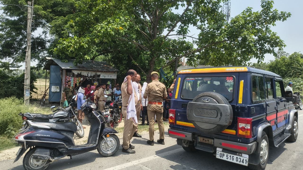 Basti Crime News: बस्ती में दिनदहाड़े मर्डर, पत्नी का प्रेमी न मिला तो उसके पिता की हत्या की; बीच सड़क ले ली जान