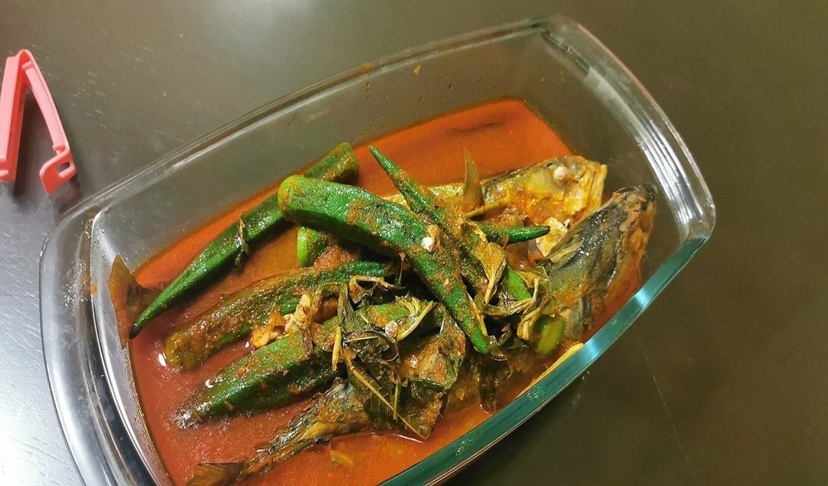 Bhindi Kadhi Recipe: स्वाद और सेहत का Perfect Combo है भिंडी कढ़ी, इस Easy Recipe से आज ही बनाएं​