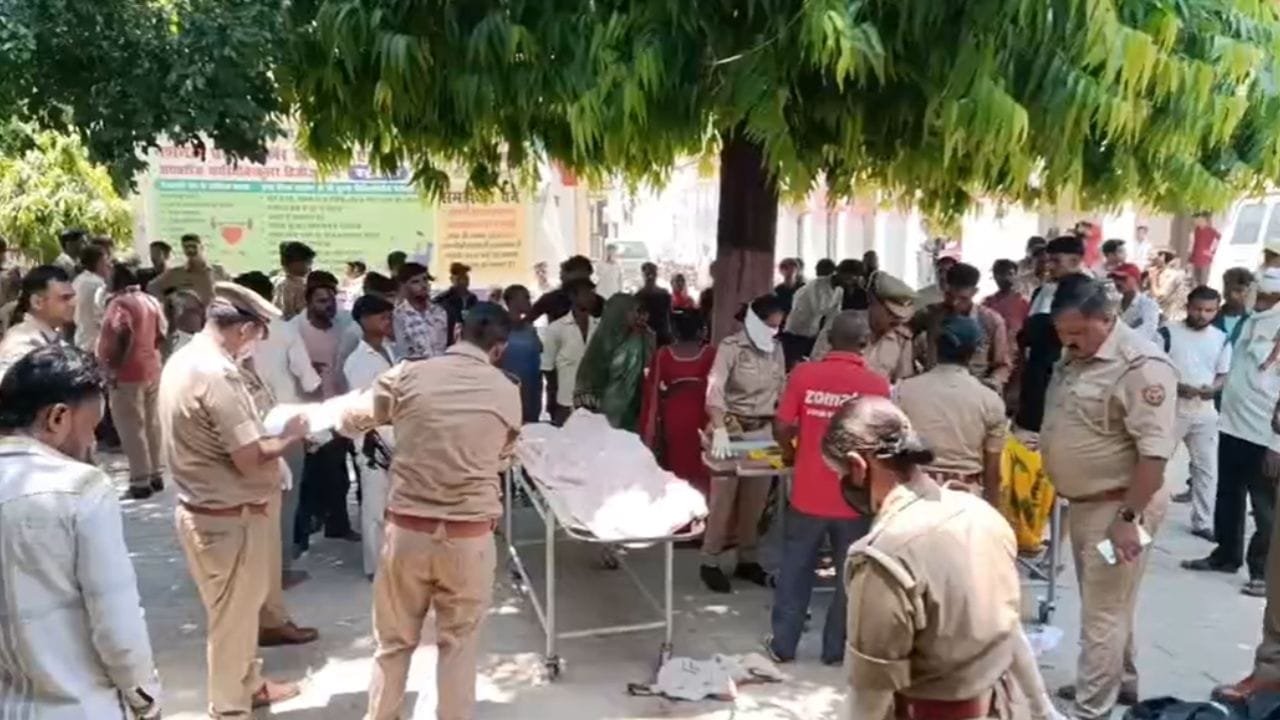 बदायूं में भीषण सड़क हादसा, ट्रैक्टर-ई-रिक्शा की टक्कर में 6 महिलाओं की मौत; मांगलिक कार्यक्रम में जा रही थीं