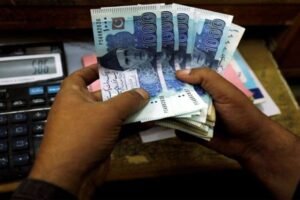Pakistan का New Budget: आवाम पर टैक्स का बोझ, क्या IMF को खुश करने में जुटी है सरकार?​