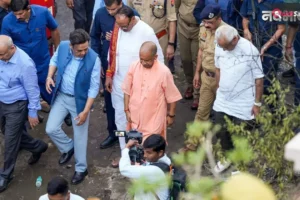 लखनऊ अग्निकांड के बाद हिला प्रशासन, 7 दिन में रिपोर्ट सौंपेगी SIT; सीएम योगी ने लिया ये सख्त फैसला​