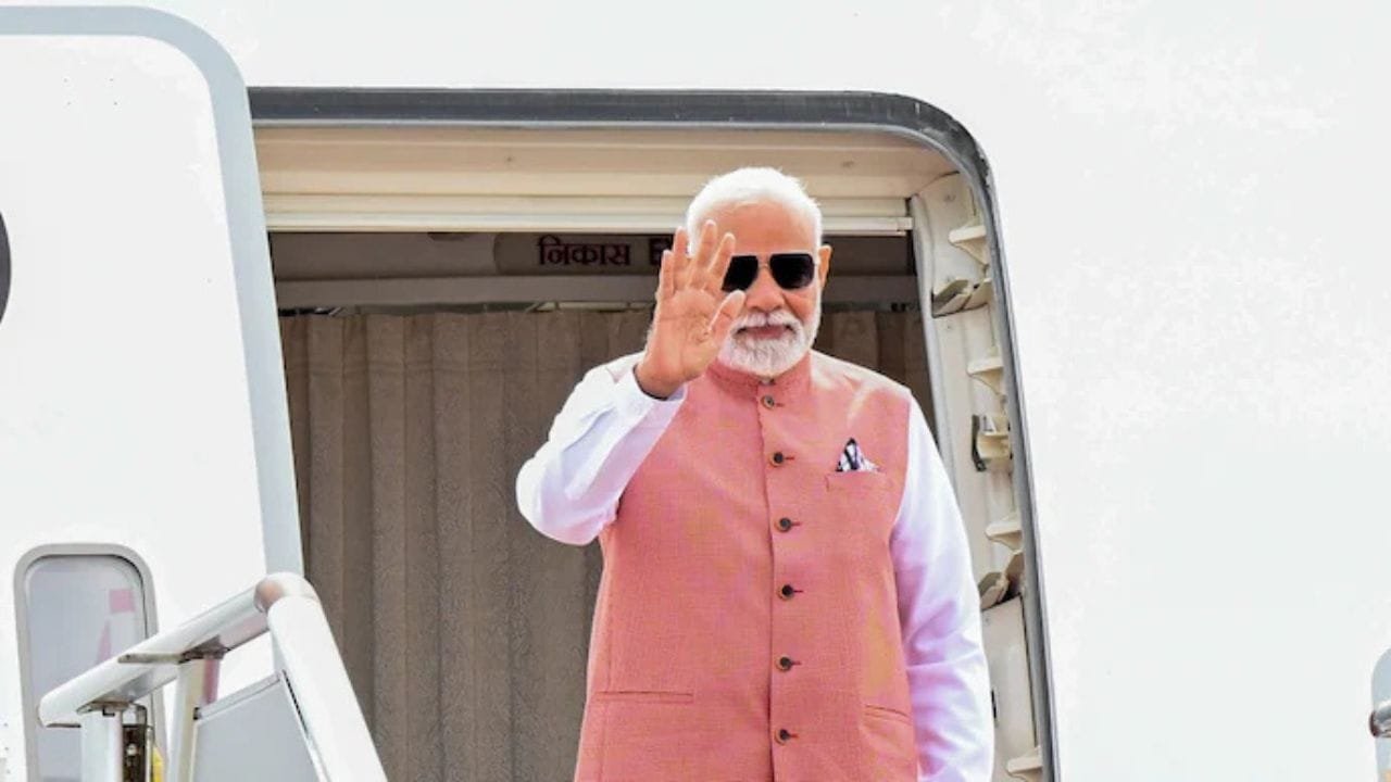पेरिस में पीएम मोदी की कंपनियों के CEO से मुलाकात, नवाचार को बढ़ावा देने पर फोकस​