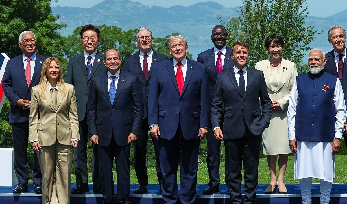 G7 Summit के हॉट-माइक पल: जब कैमरे के पीछे मेलोनी ने सुनाई स्मोकिंग छोड़ने की कहानी, मैक्रों की घड़ी खोई और ट्रंप ने कर दिया मज़ाक!​