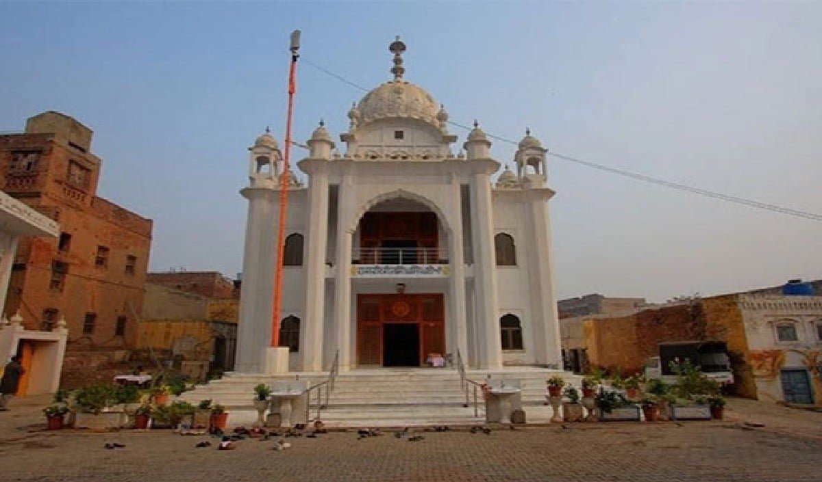 पाकिस्तान के Khyber Pakhtunkhwa में फिर टारगेट पर सिख, Gurudwara में घुसकर बुजुर्ग दंपत्ति की हत्या​