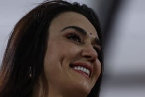 पहले 18.5 करोड़ में बेचा अपना फ्लैट, अब 2 साल तक किराए के घर में रहेंगी प्रीति जिंटा!​
