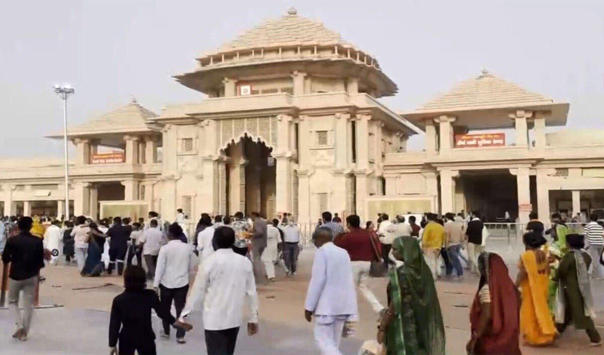 Ram Mandir Donation Chori News: राम मंदिर चंदा चोरी मामले में कितने लोगों पर SIT की रडार? जांच में अब तक क्या सामने आया​