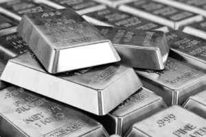 विदेश से चांदी मंगाना हुआ मुश्किल, सरकार के एक फैसले से 82% लुढ़का आयात​