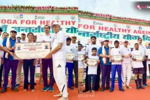 Mathura: धूमधाम से मनाया गया 12वां अंतर्राष्ट्रीय योग दिवस, कैबिनेट मंत्री और विधायक ने किया सामूहिक योगाभ्यास​