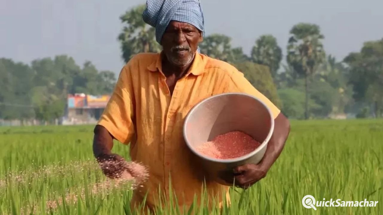 किसानों को खाद की कमी नहीं होगी, योगी सरकार ने उपलब्धता पर कड़ी निगरानी के दिए निर्देश किसानों को खाद की कमी नहीं होगी, योगी सरकार ने उपलब्धता पर कड़ी निगरानी के दिए निर्देश