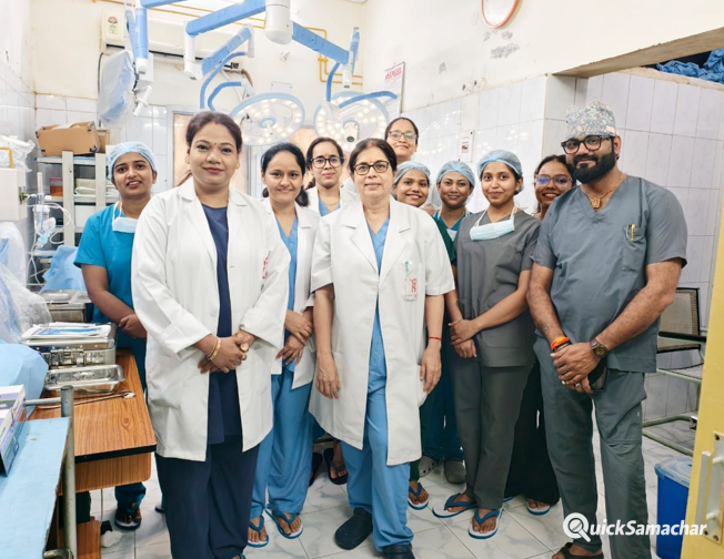 पेट में पल रहा था 9 माह के गर्भ जितना ट्यूमर, जटिल ऑपरेशन से बचा महिला का जीवन पेट में पल रहा था 9 माह के गर्भ जितना ट्यूमर, जटिल ऑपरेशन से बचा महिला का जीवन