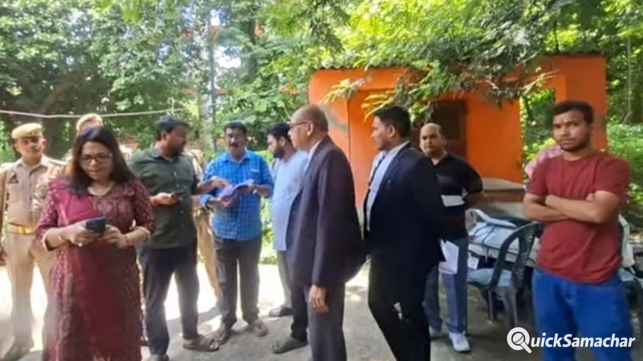 Sitapur News: टाउन हॉल परिसर से हटा वर्षों पुराना कब्जा, प्रशासन ने लिया पूर्ण नियंत्रण Sitapur News: टाउन हॉल परिसर से हटा वर्षों पुराना कब्जा, प्रशासन ने लिया पूर्ण नियंत्रण