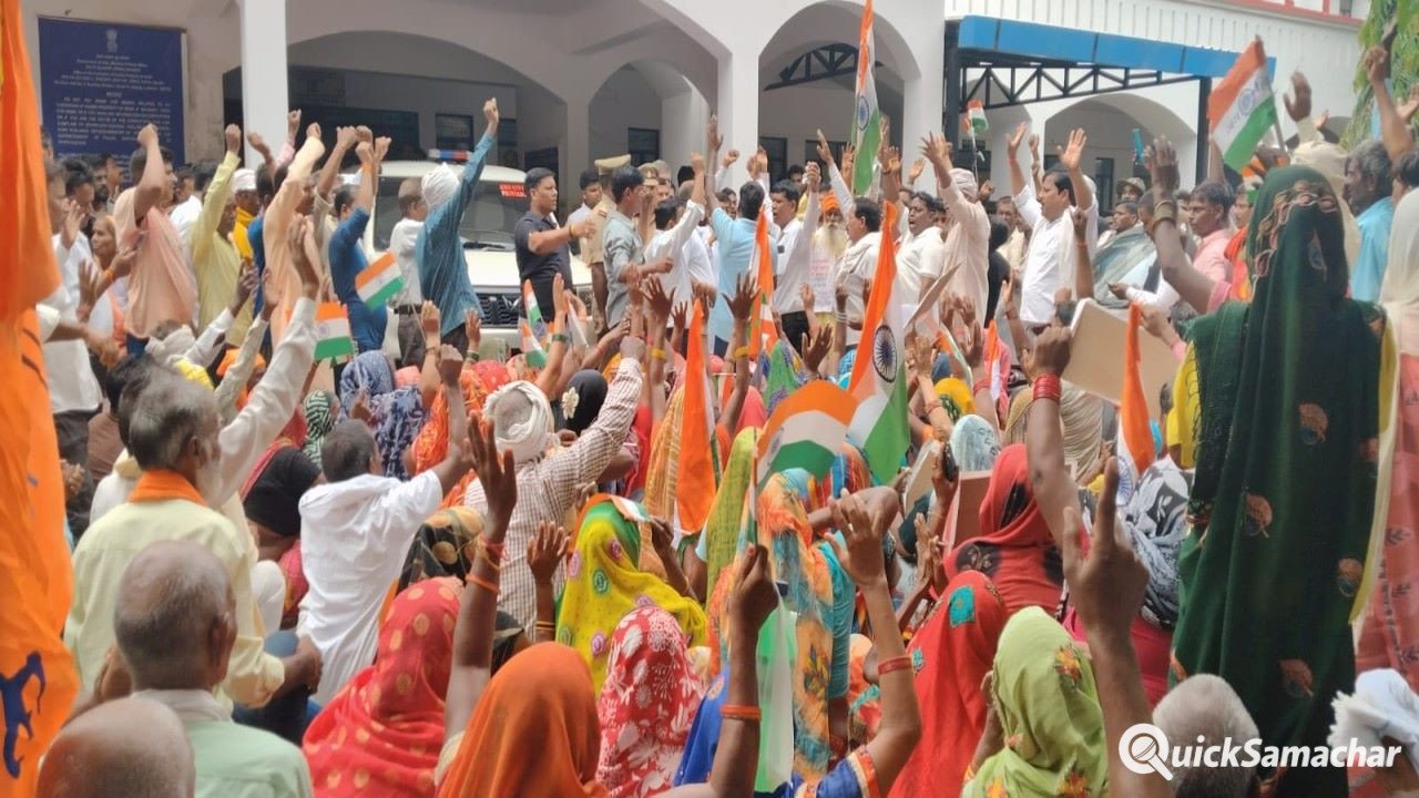 लखनऊ की नैमिष नगर योजना : 42 दिन से धरने पर डटे किसानों का एलान, अब भूख हड़ताल की तैयारी लखनऊ की नैमिष नगर योजना : 42 दिन से धरने पर डटे किसानों का एलान, अब भूख हड़ताल की तैयारी