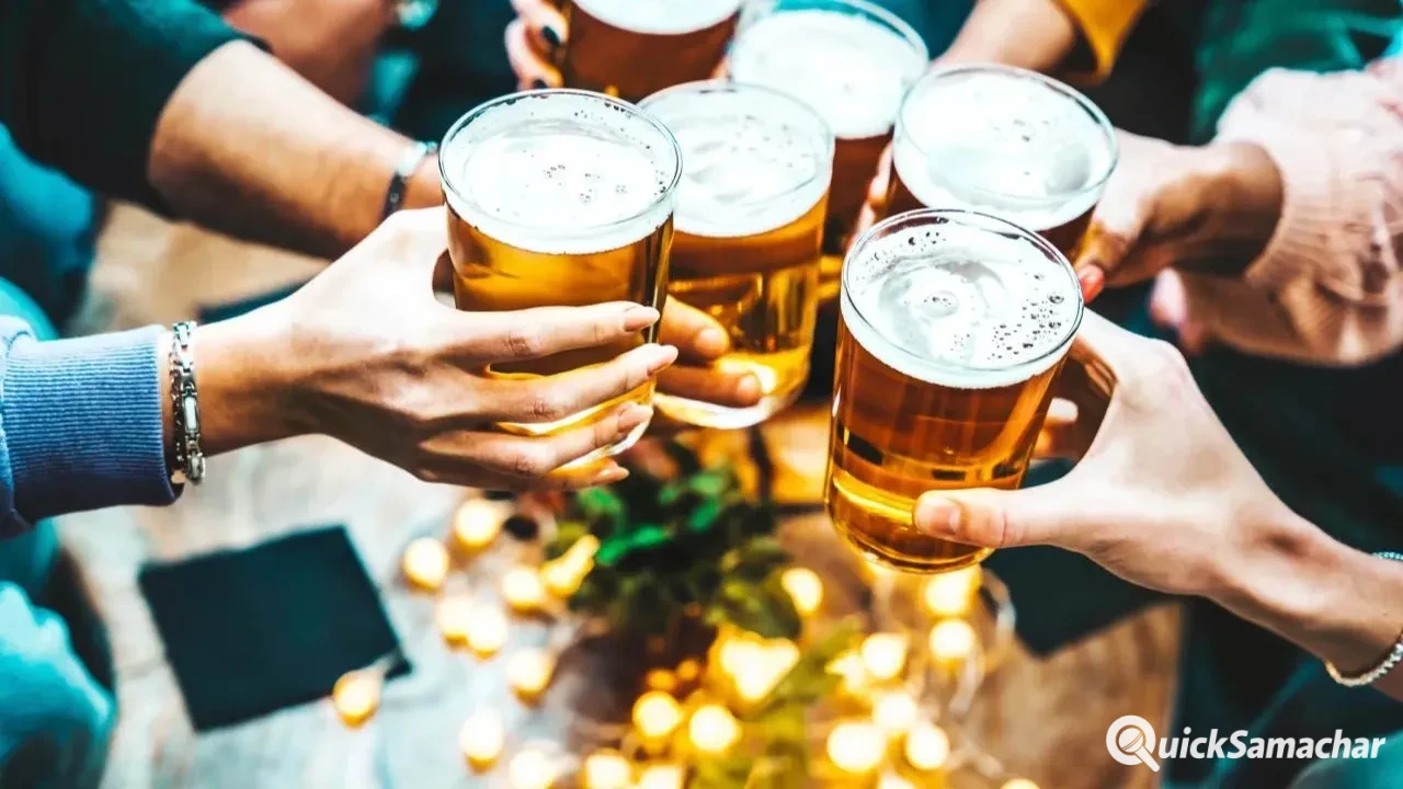 International Beer Day 2026: बियर पीने के शौकीन हैं, तो Beer Etiquette के ये 8 गोल्डन रूल्स जरूर जान लें International Beer Day 2026: बियर पीने के शौकीन हैं, तो Beer Etiquette के ये 8 गोल्डन रूल्स जरूर जान लें