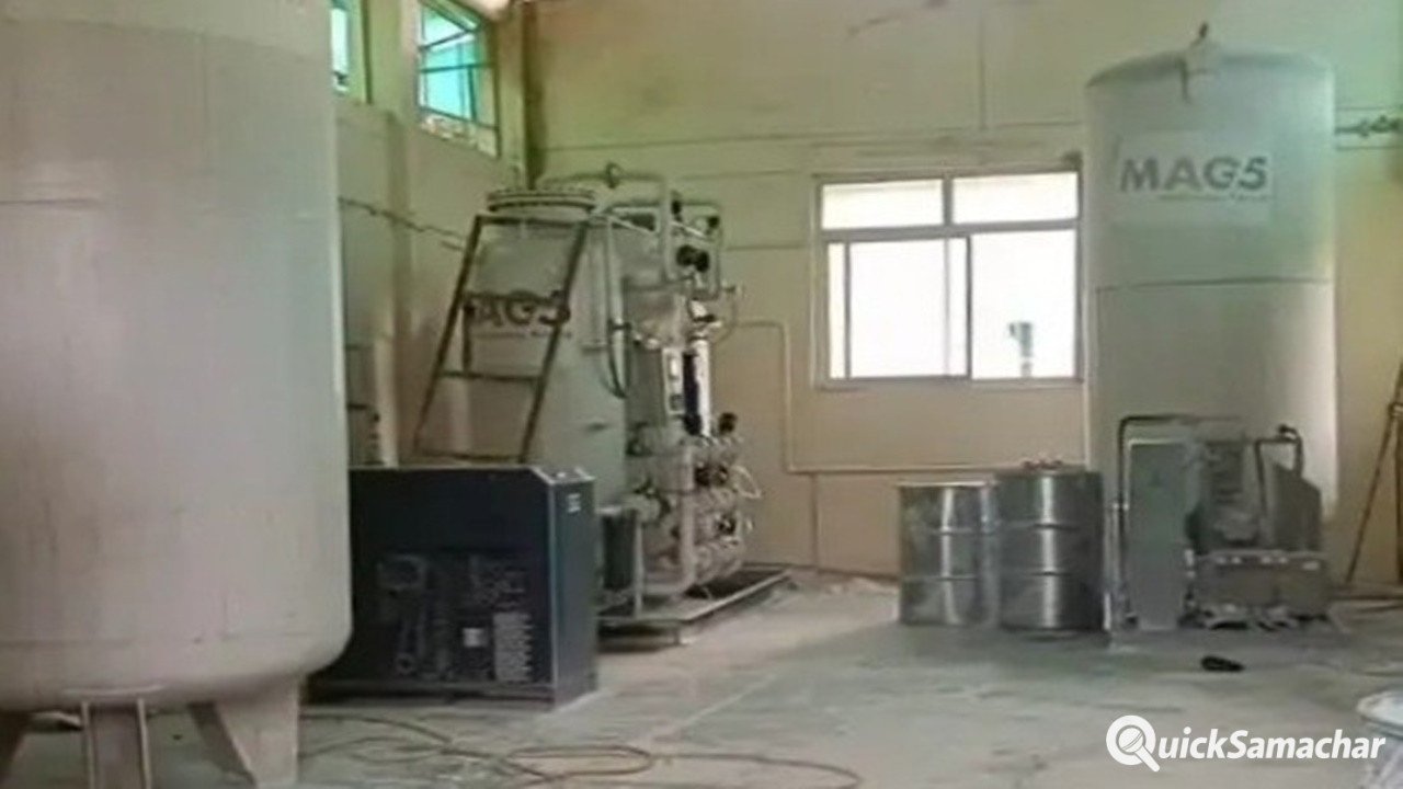 Kannauj News: कन्नौज मेडिकल कॉलेज में 20 लाख की ऑक्सीजन पाइपलाइन चोरी, छह कर्मचारियों को नोटिस Kannauj News: कन्नौज मेडिकल कॉलेज में 20 लाख की ऑक्सीजन पाइपलाइन चोरी, छह कर्मचारियों को नोटिस