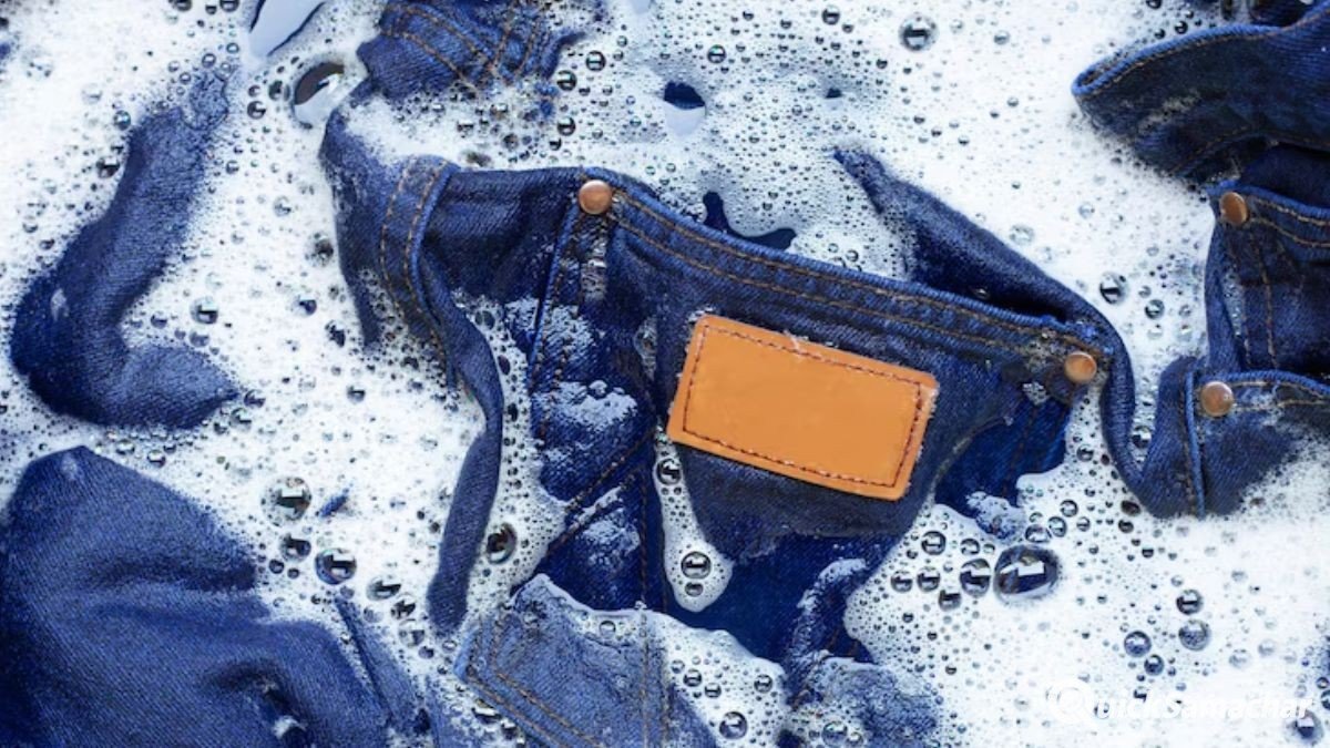 how-to-clean-heavy-jeans