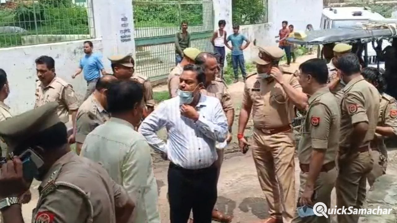 अलीगढ़: झूठी शान में ली बहू की जान, 6 महीने बाद पुलिस ने खोला राज, ससुर और देवर गिरफ्तार अलीगढ़: झूठी शान में ली बहू की जान, 6 महीने बाद पुलिस ने खोला राज, ससुर और देवर गिरफ्तार